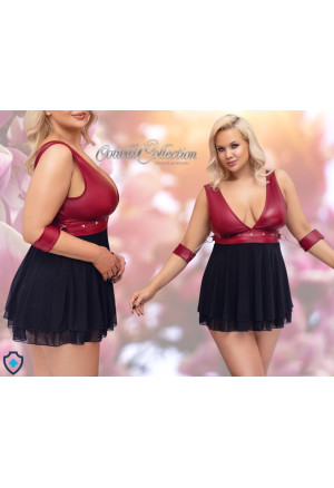 Ponętna, krótka sukienka z czerwoną górą i kajdankami na łańcuszkach- Plus Size