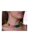 Uroczy choker z kolorowych kamieni i paskiem z naturalnej skóry