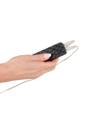 Podwójny strap on z podwójnymi wibracjami z regulowanym paskiem