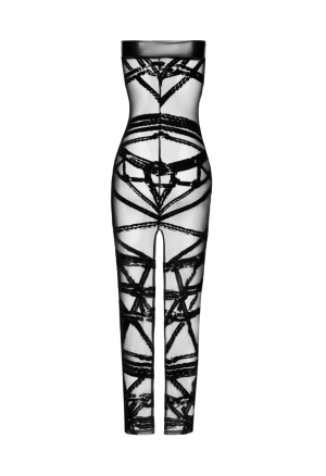 Długa, czarna suknia z tiulu