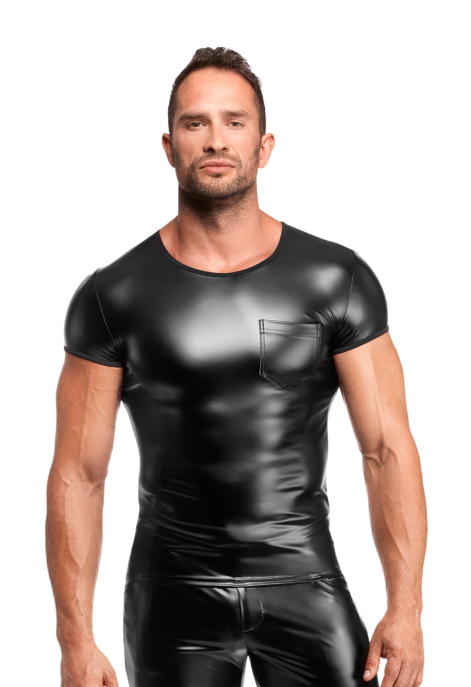 koszulka z materiału typu wetlook z krótkim rękawem i kieszonką na piersi