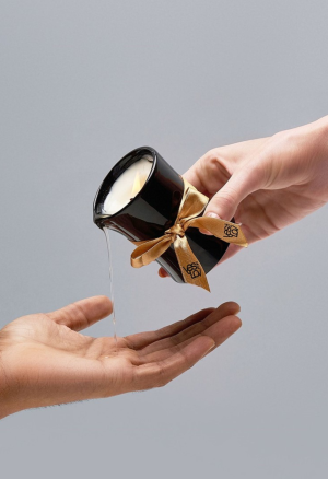 Aromatyzowana świeca do masażu, zapach białej herbaty, kwiatu bali i drzewa tanaka