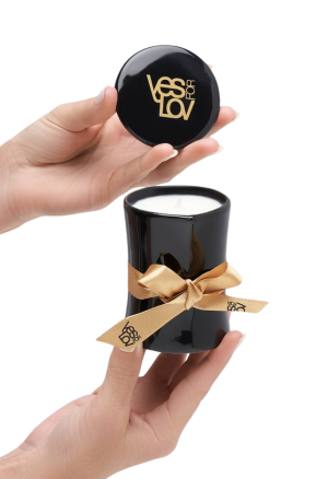 Aromatyzowana świeca do masażu, zapach białej herbaty, kwiatu bali i drzewa tanaka