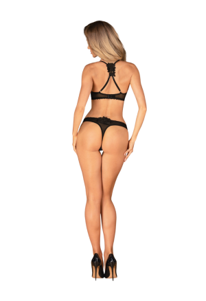 Oryginalny komplet z pięknie haftowanym kwiatem  na plecach oraz stringach