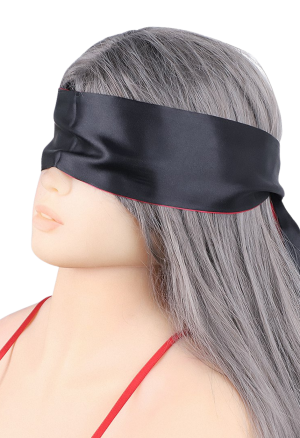 Dwustronna, satynowa opaska na oczy w czarnym lub czerwonym kolorze